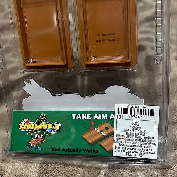 World's Smallest - Cornhole Game - Picture 7 of 9